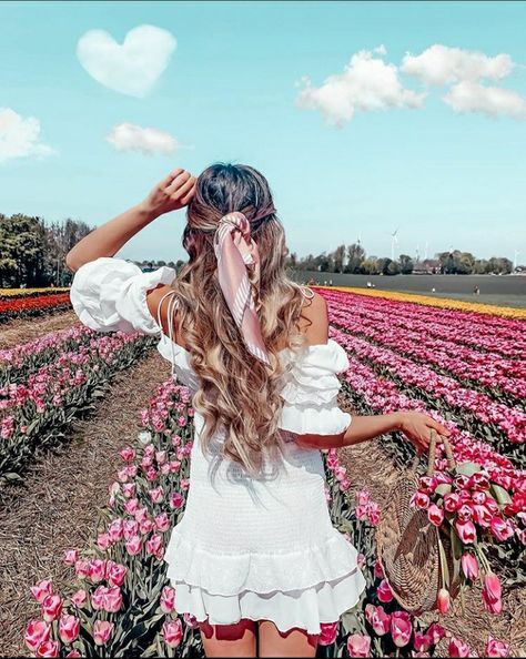 Amsterdam Pictures, Flower Garden Pictures, Headshot Photoshoot, Amsterdam Photography, Spring Photoshoot, Flower Photoshoot, Tulip Festival, Spring Pictures, Tulips Garden