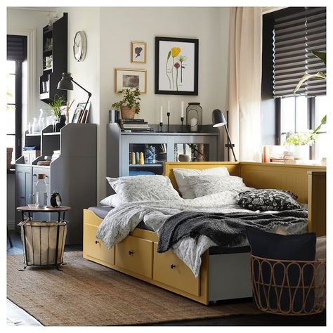 Double Bed Day Bed, Double Single Bedroom Ideas, Spare Room Sofa Bed Ideas, Single Bed Bedroom Ideas, Lit Banquette 2 Places, Ikea Hemnes Daybed, Hemnes Daybed, Ikea Hemnes Bed, Hemnes Day Bed