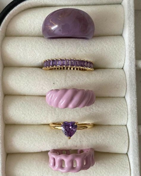 Indie Jewelry, Antique Engagement Ring, Purple Rings, Dope Jewelry, Girly Accessories, Jewelry Lookbook, Cute Rings, Pretty Rings, Girly Jewelry