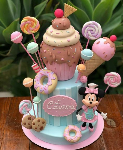 Happy Birthday Cake Girl, Baby Reveal Cakes, Candyland Cake, Mickey Mouse Birthday Cake, Minnie Mouse Birthday Party Decorations, Candy Theme Birthday Party, Candy Birthday Cakes, Bolo Minnie, Ice Cream Birthday Party