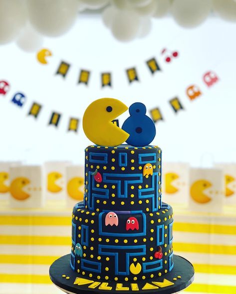 10th Birthday Cakes For Boys, Pac Man Cake, Arcade Birthday Parties, Pac Man Party, Arcade Party, Planes Birthday Party, Cupcakes For Men, Planes Birthday, 10 Birthday Cake