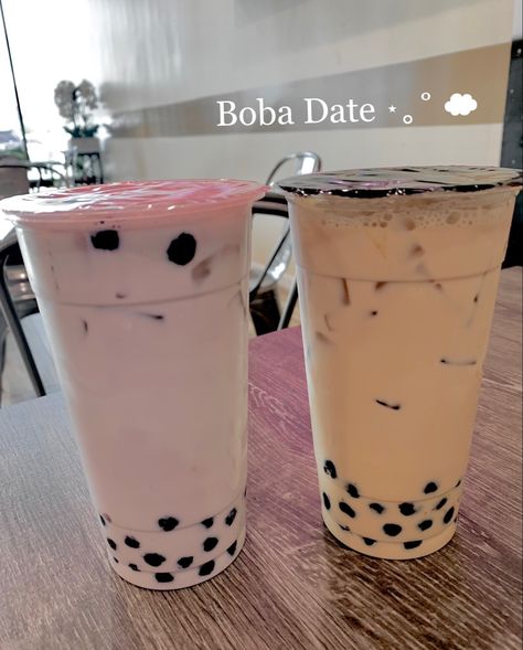 Cute Snacks, Pretty Drinks, Think Food, Boba Tea, Cute Desserts, Food Obsession, Cafe Food, Date Ideas, Bubble Tea