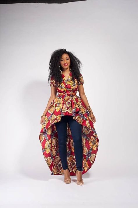 Kitenge Designs, Grass Fields, African Chic, Trendy Ankara Styles, African Print Tops, Afrikaanse Mode, African Wear Dresses, Hello Fashion, African Print Dresses