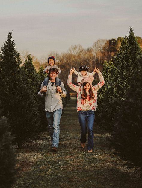 Family Of 4 Christmas Photos, Santa Minis, Parents Photo, Tree Farm Photo Shoot, Christmas Tree Farm Photo Shoot, Christmas Tree Farm Photos, Love In Action, Parenting Photos, Giving Tree