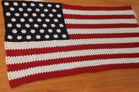 Grandma and Grandad's Crochet American Flag Blanket ~ September 29, 2016 American Flag Blanket Crochet Pattern, Crochet Flag Blanket, American Flag Crochet Blanket Pattern, American Flag Crochet Blanket, Crochet Patriots, Crochet Flag, American Flag Blanket, Yarn Tools, Holiday Knits