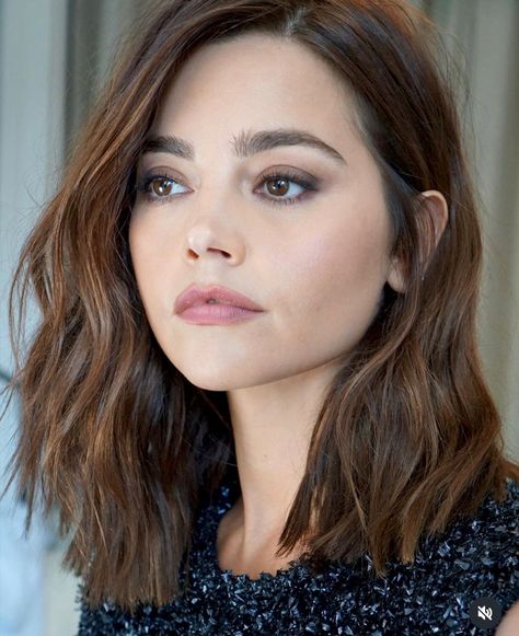 Jenna Coleman Hair, Jenna Coleman Style, Sophisticated Hairstyles, Female Role Models, Jenna Louise Coleman, Jenna Coleman, Cara Delevingne, Hello Beautiful, Summer Hairstyles