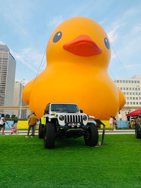 Jeep Ducking Ideas, Duck Merch, Jeep Ducks On Dash, Ducks For Jeeps, Jeep Getting Ducked, Jeep Ducks, Duck Costume, Jeep Adventure, Big Duck