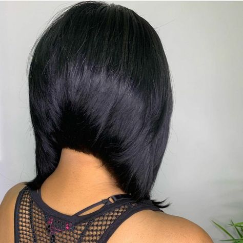 High Low Bob Haircut, Low Bob Haircut, High Low Bob, Bob Haircut Black Women, Inverted Bobs, Reverse Bob, Haircut Black Women, Quick Weaves, Angled Bobs