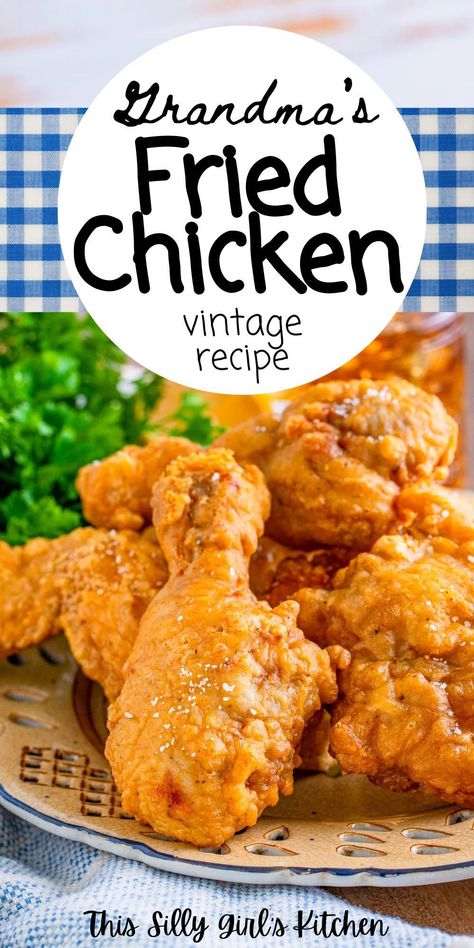 With a puffy but crispy coating, this Grandma’s Fried Chicken from This Silly Girl's Dinner is super tasty, easy, and a family favorite dinner-time meal that you won’t be able to resist. Still using your regular Fried Chicken method, it just contains a few different ingredients that make the outside puffy which is super different but oh so tasty. Best Fried Chicken Recipe, Easy Fried Chicken, Fried Chicken Recipe Southern, Homemade Fried Chicken, Making Fried Chicken, Better Than Takeout, Fried Chicken Recipe, Southern Fried Chicken, Crispy Fried Chicken