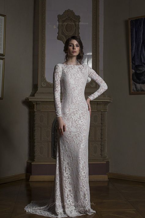 Wedding Suggestions, Long Sleeve Lace Wedding Dress, Wedding Dress Backless, Sleeve Lace Wedding Dress, Jimmy Connors, Gowns Couture, Baju Kahwin, Wedding Gown Backless, Fashion Bride