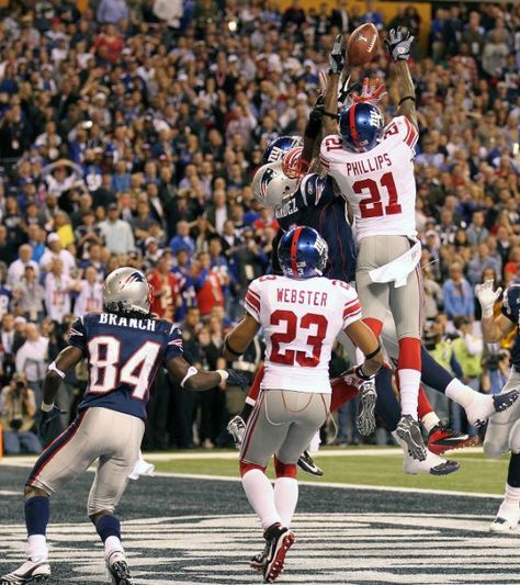 Super Bowl XLVI - #SuperBowl #Giants Dallas Cowboys Vs New York Giants, Lucas Oil Stadium, Super Sunday, Ny Giants Football, New York Giants Football, New York Giants Memes, Nfl New York Giants, Giants Football, Giants Fans