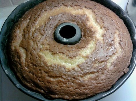 Muscadine Pound Cake by Post Familie Muscadine Recipe, Tasty Cake, Keto Cinnamon Rolls, Dirt Cake, Grape Recipes, White Grape, Vegetarian Cake, Pound Cake Recipes, Menu Ideas