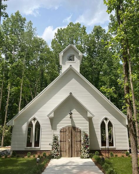 The Cornealius Properties on Instagram: "Yesterday was GORGEOUS!!! Let’s do it again today!!! 💃🏼🕺🏼 #morethanaweddingvenue #BirdsongChapel #CarriageHall #TheCamp #TheHoneymoonHouse #TheMercantile #TheCornealiusProperties #Growingthefarm #Growingadream #NCWeddingVenue #familyfarm #seasonschange #TotallyflyGoldsboro #TheGoldinGoldsboro #GoldsboroNC #NorthCarolina #letsgetmarried #NCbride #NCwedding #GoldsboroNCwedding #beforeandafter #ourfixeruppers #openairchapelinthewoods" Forest Library, Chapel In The Woods, Open Air Wedding, Plus Wedding Dresses, Bird Song, Wedding Chapel, Let's Get Married, Do It Again, Nc Wedding