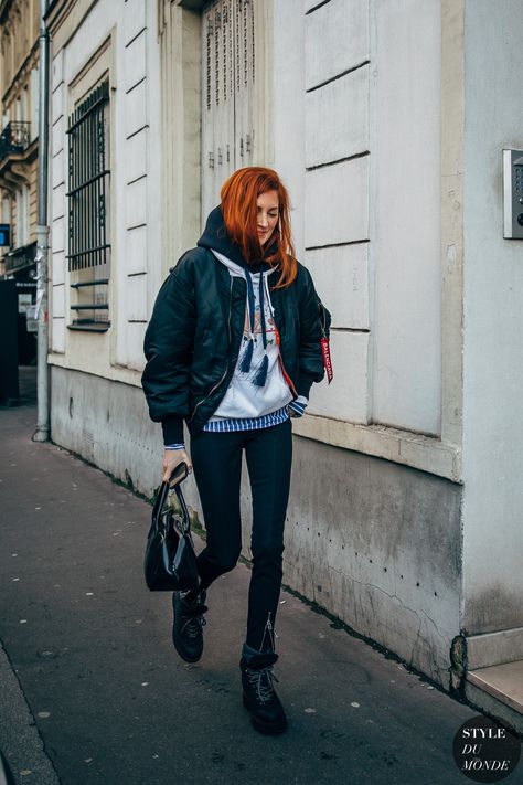 2018 Street Style, Capsule Style, Taylor Tomasi, Taylor Tomasi Hill, Reportage Photography, Stockholm Street Style, Streetstyle Fashion, Wardrobe Inspiration, Celebrity Tattoos