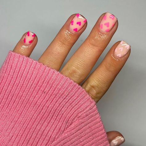 Valentine Nails Pink, Nail Colors For Pale Skin, Painting Nails, Es Nails, Boho Nails, Nail Goals, Natural Nail Designs, 21 Birthday, Nail Designs Valentines