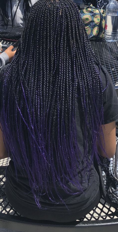 Purple Ombré Braids, Violet Box Braids, Dark Purple Braids For Black Women, Dark Purple Box Braids, Purple Ombre Box Braids, Dark Purple Braids, Black And Purple Braids, Purple Braids For Black Women, African Girls Hairstyles