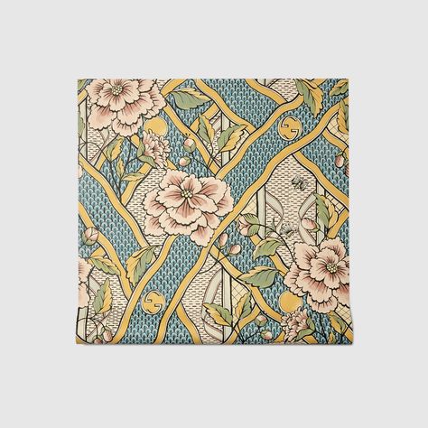 Floral Print Wallpaper | GUCCI® US Gucci Floral Print, Gucci Wallpaper, Floral Print Wallpaper, Gucci Print, Dining Room Wallpaper, Gucci Floral, Flora Print, Gucci Store, Gucci Gifts