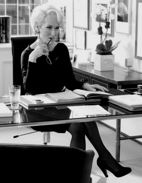 The Ruler Archetype, Ruler Archetype, Fashion Journalism, Fashion Dream Job, Miranda Priestly, Brand Archetypes, Look Formal, Devil Wears Prada, Headshots Professional