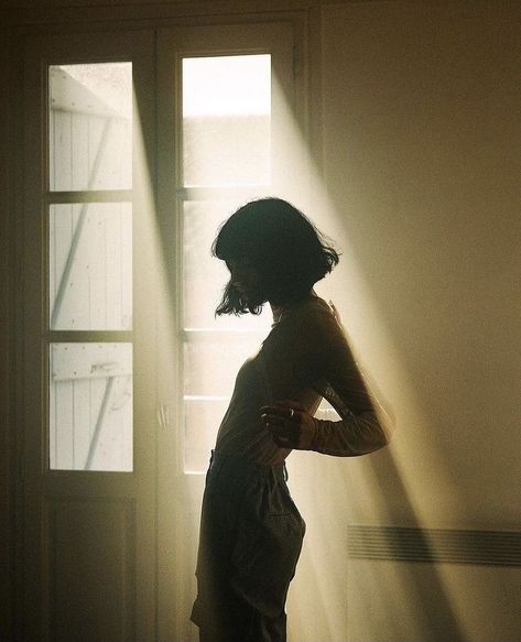 Photography Silhouette, Silhouette Photography, Shadow Photography, 사진 촬영 포즈, Cinematic Photography, In Frame, Film Stills, Photoshoot Inspiration, 35mm Film