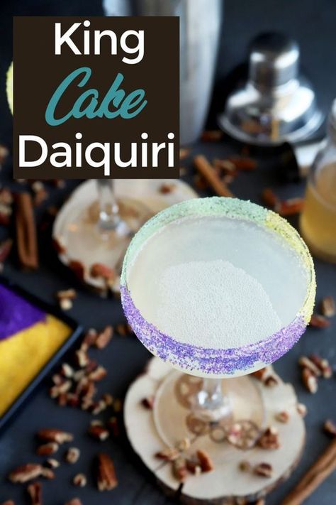 A King Cake Daiquiri is the twist on a classic recipe you need to make Mardi Gras COUNT. With a homemade king cake simple syrup, this refreshing cocktail is light, crisp, and has just the right touch of sweetness. It’s a cocktail that screams “laissez le bon temps rouler!” #mardigrasrecipes #cocktailrecipe #fattuesday #cakenknife #kingcakerecipe Cake Simple Syrup, Homemade King Cake, Mardi Gras Drinks, Cake Mix Muffins, King Cake Recipe, Frozen Drink Recipes, Daiquiri Recipe, Daiquiri Cocktail, Drink Syrups