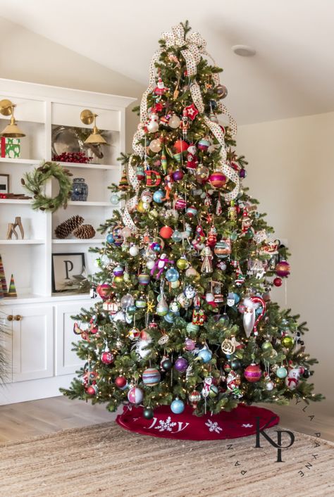 Holiday Home Tour - Living Room & Kitchen - Painted by Kayla Payne Bungalow Christmas, Cheap Christmas Ornaments, Diy Holiday Gift Wrapping, Snow Covered Christmas Trees, Holiday Home Tour, Colorful Tree, Christmas Apartment, Rainbows Christmas, Christmas Interiors