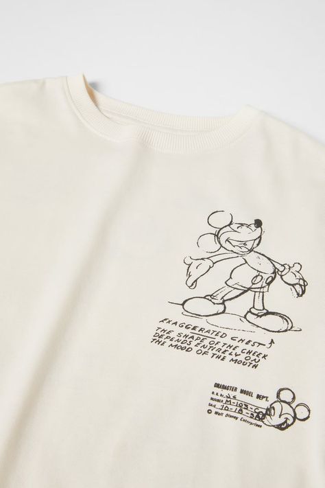 MICKEY MOUSE © DISNEY T-SHIRT - Ecru | ZARA United Kingdom White Mickey Mouse Crew Neck T-shirt, White Retro Mickey Mouse T-shirt, Mickey Mouse Graphic Cotton Tee, Mickey Mouse Cotton T-shirt For Streetwear, Trendy Mickey Mouse Short Sleeve T-shirt, Disney T Shirt, Disney Print, Disney T, Disney Tshirts