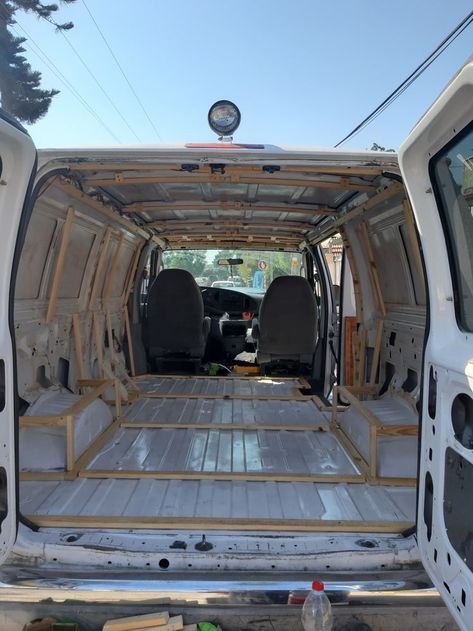 Cheap Bed Frame Diy, Wood Van Interior, Vw Campervan Interior, Campervan Insulation, Mini Van Camper, Kombi Food Truck, Hiace Camper, Small Camper Vans, Kangoo Camper