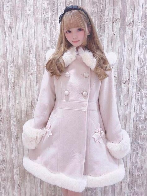 Cute Pink Coat, Japanese Winter Coat, Kawaii Winter Coat, Winter Kawaii Outfits, Winter Outfits Kawaii, Japanese Winter Outfits, Kawaii Winter Outfits, Kawaii Coat, Japanese Winter Fashion