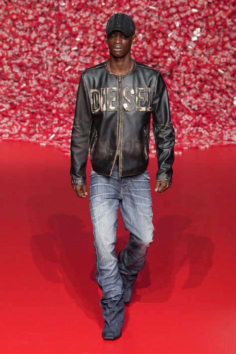 Diesel Spring 2023, Diesel 2022, Diesel Men Runway, Diesel Fall 2022, Diesel Fashion, Diesel Menswear 2022, Distressed Leather Jacket, Mens Bootcut Jeans, Jeans Bootcut