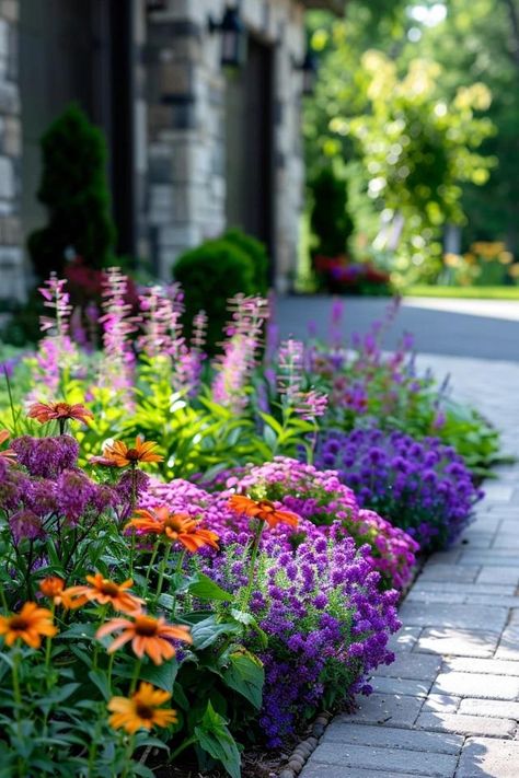 End of Driveway Landscape Ideas I Love Sharing! Landscaping Around Driveway, Driveway Border Plants, End Of Driveway Landscaping, Driveway Garden Ideas, Driveway Landscape Ideas, Curbside Landscaping, Cabin Landscaping, Driveway Landscape, Driveway Entry Landscaping