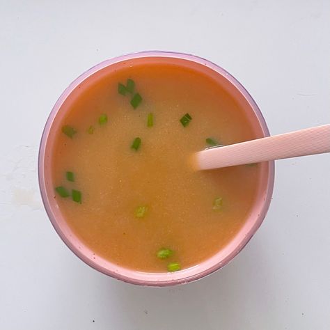 Miso Soup Aesthetic, Soup Aesthetic, Cup Of Soup, Soup Broth, Pink Bowls, Miso Soup, Bowl Of Soup, Pretty Food, Soup Bowl