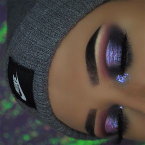 Purple Glam Makeup, Wedding Glam, Purple Makeup, Purple Christmas, Christmas Inspo, Creative Eye, Christmas Makeup, Makeup Goals, Gorgeous Makeup