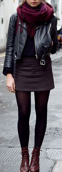 Layered. adorable way to wear skirts in the winter #lulus #holidaywear Rainy Day Outfit For Work, Rok Outfit, Moda Rock, Stile Casual Chic, Feminine Outfits, Cold Weather Outfit, Dress Tops, Trendy Skirts, Looks Street Style