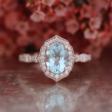 Wedding Rings Aquamarine, Rings Aquamarine, Vintage Wedding Rings, Vintage Inspired Engagement Rings, Vintage Style Engagement Rings, Oval Cut Engagement Ring, Antique Engagement Ring, Rings Vintage, Aquamarine Engagement Ring