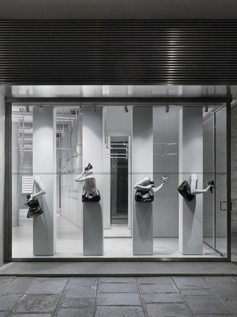 BALENCIAGA Le Monaco Bag Global Window Display Installation at Galeries Lafayette. Balenciaga Store, Mini Store, Retail Interior Design, Store Interiors, Bag Display, Creative Display, Retail Interior, Virtual Design, Brand Management