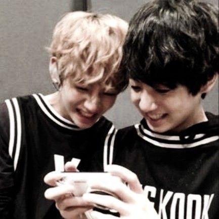 #taekook Guys My Age, Jungkook Smile, Bts Vkook, Bts Jungkook And V, Bts Aesthetic Pictures, Kim Taehyung Wallpaper, Just Friends, My Favorite Part, Bts Funny