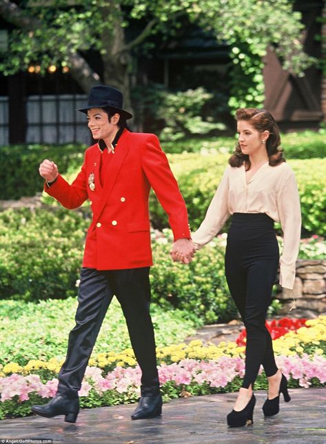 Long musical history: The property was the marital home of the King of Pop and Lisa Marie Presley (seen here prior to their 1996 divorce) Michael Jackson Neverland, Whimsical Nature, Michael Love, Army Pics, Elvis And Priscilla, Joseph Jackson, Michael Jackson Pics, King Of Pop, Paris Jackson