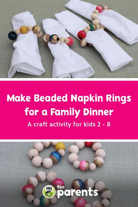 Napkins with DIY napkin rings made of beads on them. Diy Napkin Rings, Craft Activity For Kids, Easy Craft For Kids, Thanksgiving Napkin Rings, Napkin Rings Diy, Beaded Napkin Rings, Diy Napkins, Diy Thanksgiving, Set The Table