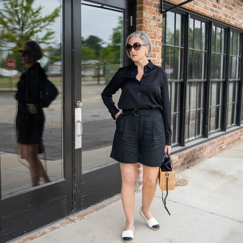 Black In Summer Outfit, Wearing Black In Summer, Black Espadrilles Outfit, All Black Summer Outfits, Black Flats Outfit, Flats Outfit Summer, Espadrilles Outfit, Black Summer Outfits, Elder Emo