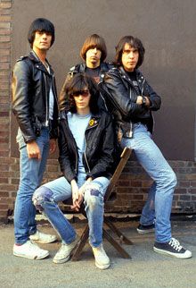 The Ramones Tommy Ramone, Poison Heart, Ropa Punk Rock, Joey Ramone, The Rocky Horror Picture Show, Pet Sematary, Star Academy, Musica Rock, Estilo Rock