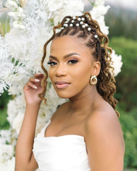 Loc Ponytail Styles Wedding, Wedding Hairstyles For Dreadlocks, Bridal Locs Hairstyles With Veil, Locs Bride, Locs Bridal Hairstyles, Bridal Locs, Bridal Locs Hairstyles, Wedding Loc Styles, Wedding Locs