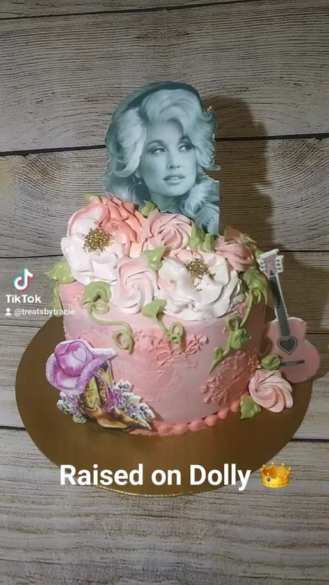 Dolly Parton Birthday Cake, Dolly Parton Cake, Dolly Patron, Dolly Parton Birthday, Dolly Party, Feeling 22, Cake Buttercream, Planner Obsessed, Dolly Parton