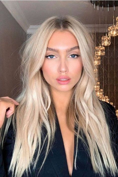 hairstyle Bayalage Highlights, Blonde Bayalage, Dyed Blonde Hair, Style Hairstyle, Blonde Hair Inspiration, Blonde Hair Shades, Blonde Hair Looks, Brown Blonde Hair, Long Blonde