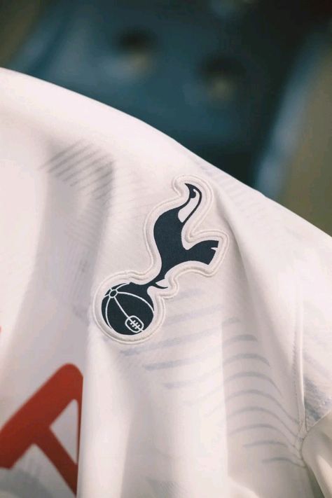 Son Heung Min Wallpaper Aesthetic, Tottenham Hotspur Aesthetic, Spurs Wallpaper, Totao, Tottenham Shirt, Tottenham Hotspur Wallpaper, Tottenham Football, Mr Knight, Vintage Concert Posters