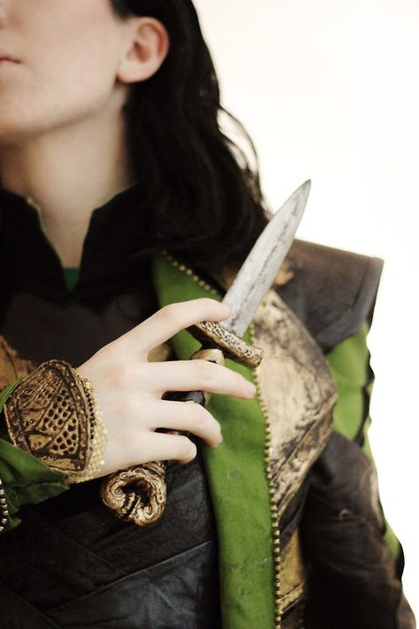 Loki Dagger, Loki, Black