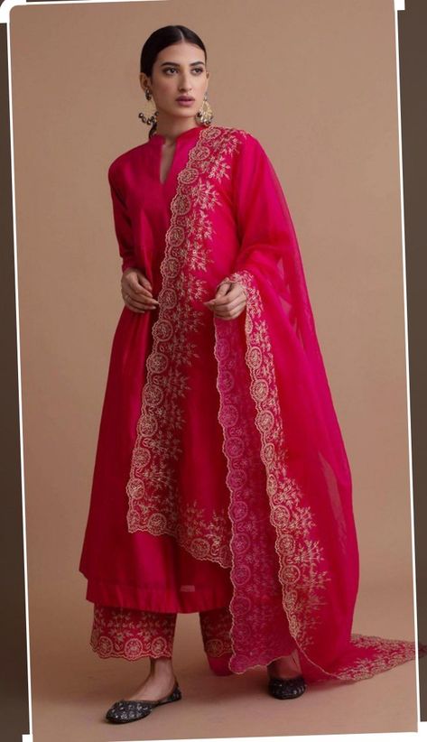 Sureena Chowdhri, Kurta Palazzo Set, Diwali Outfits, Pink Thread, Zari Embroidery, Salwar Kamiz, A Line Kurta, Palazzo Set, Embroidery Suits Design