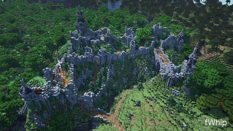 Minecraft Medieval Ruins, Castle Ruins Minecraft, Ruined Minecraft Builds, Minecraft Ruined Castle, Minecraft Ruins, Minecraft Castle Blueprints, Minecraft Castle Designs, Minecraft Ps4, Minecraft Farm