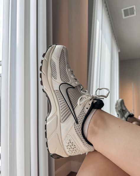 Looking for a comfy and stylish sneaker?! ⬇️ Nike Zoom Vomero 5 Phantom Light Iron Ore ☁️✨👟 Sizes available: 7.5 women’s 8 women’s 8.5 women’s 10 women’s **if you are looking for another size, please comment below!** 100% authentic ✔️ Shop now by clicking the link in our bio OR flykicksco.com 🛒 #sneakers #smallbusiness #shoes #coolshoes #smallbusinessowner #sneakerheads #womensneakers #springsneakers #springfashion #sneakerforwomen #dunklow #fashionstyle #sneakercollector #sneakergi... Zoom Vomero 5 Outfit, Pink Nike Vomero, Nike Vomero 5 Photon Dust, Zoom Vomero 5, Nike Zoom Vomero 5 Oatmeal, Neutral Shoes, Spring Sneakers, S 10, Girls Sneakers