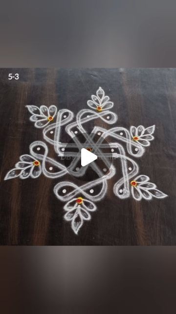 Tulasi Decoration, Small Free Hand Rangoli, Baby Murugan, Traditional Rangoli Design, Muggulu Design Simple, Baby Murugan Paintings, Simple Rangoli With Dots, Traditional Rangoli, Small Kolam