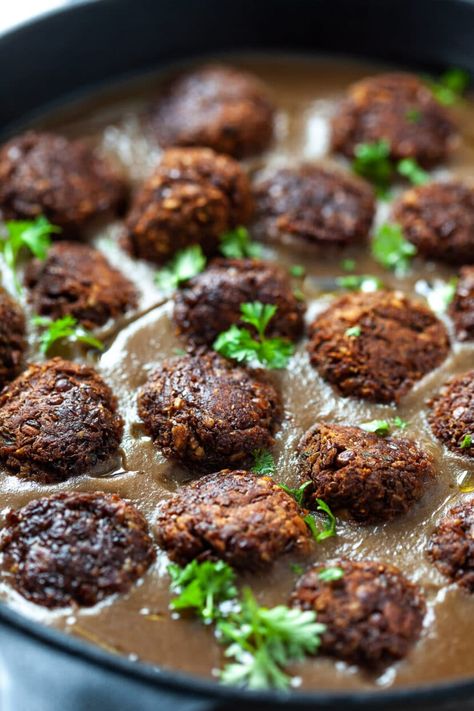 Vegan Lentil Meatballs, How To Cook Lentils, Lentil Meatballs, Canned Lentils, Outside Light, Vegan Lentil, Dried Lentils, Brown Lentils, Onion Gravy